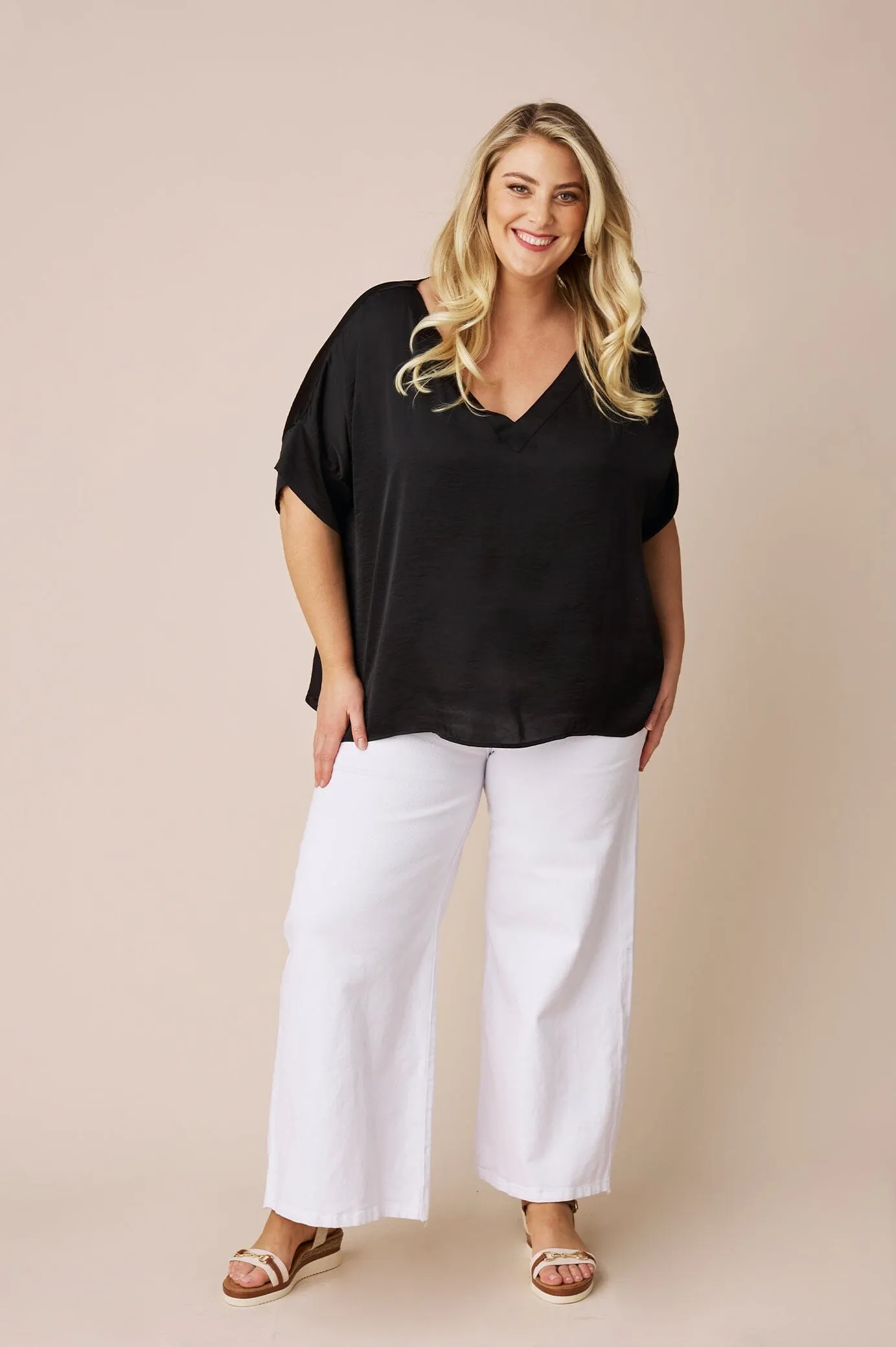 Bianca Short Sleeve Top Black with V Neck
