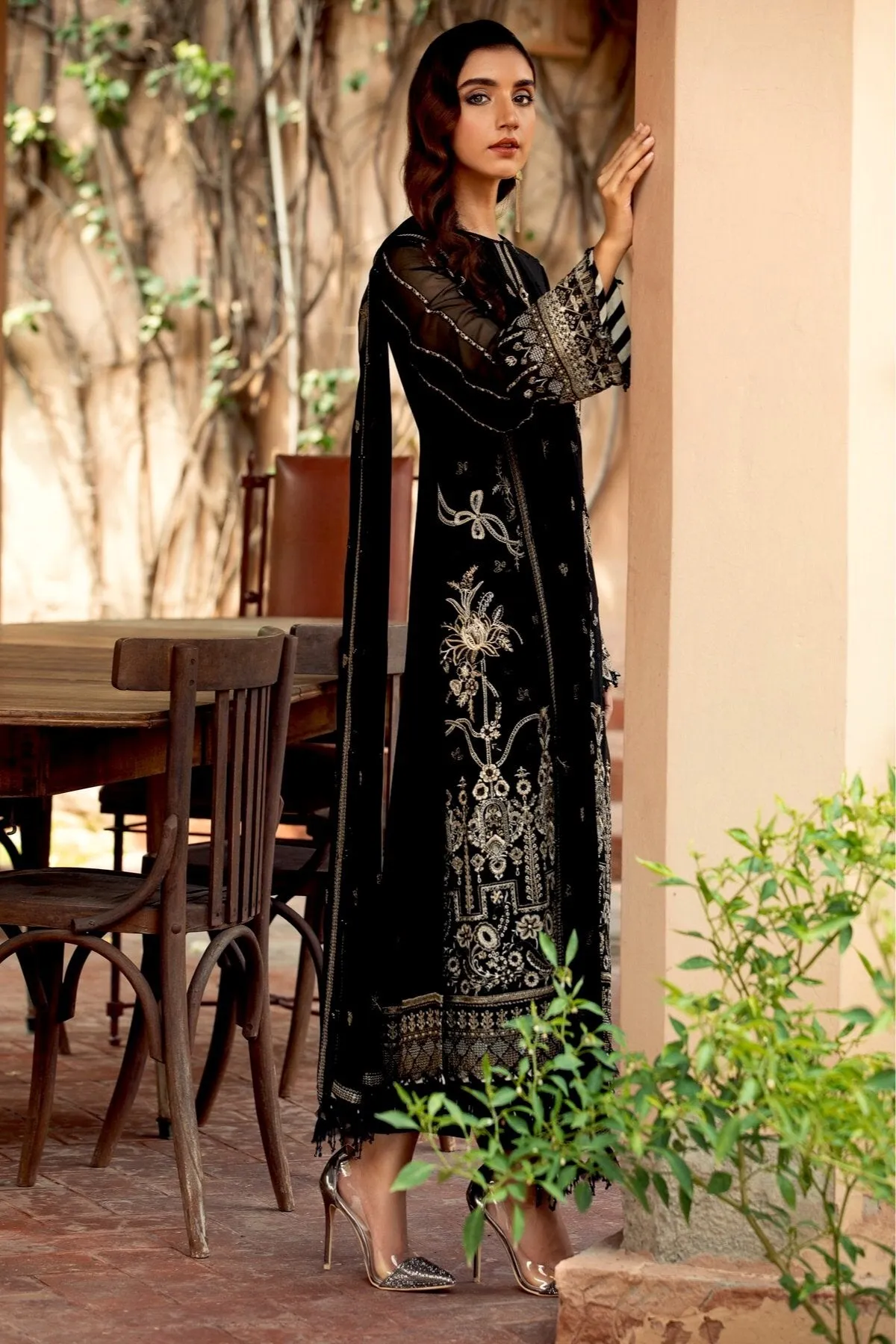 Farasha Embroidered Chiffon Collection – Onyx