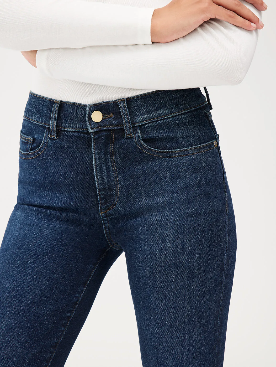 Mara Straight Instasculpt Jean