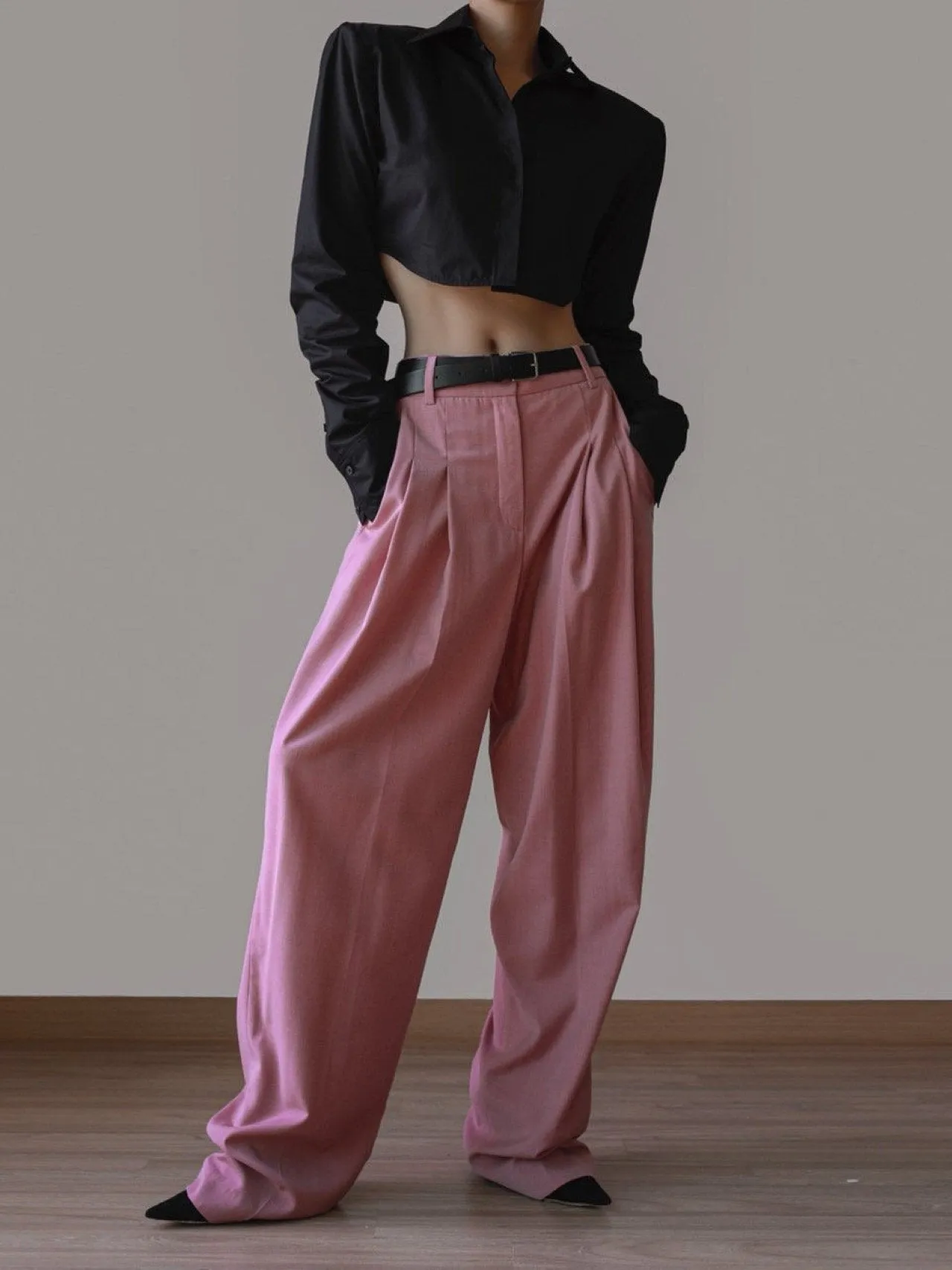 PADDED SHOULDER CROPPED BUTTON DOWN SHIRT